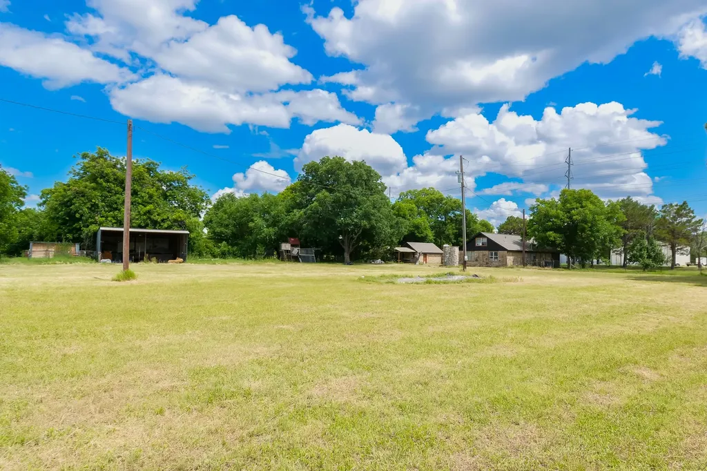 6728 County Road 120 Clyde TX 79510