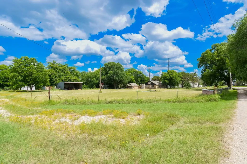 6728 County Road 120 Clyde TX 79510