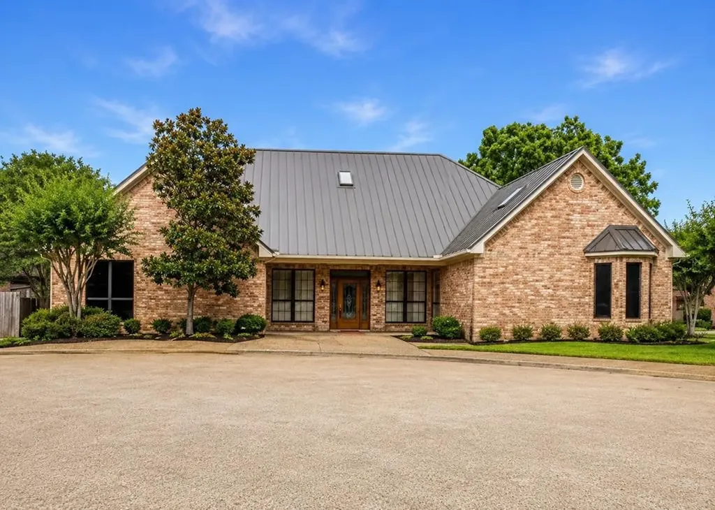 706 Park Place Drive Athens TX 75751