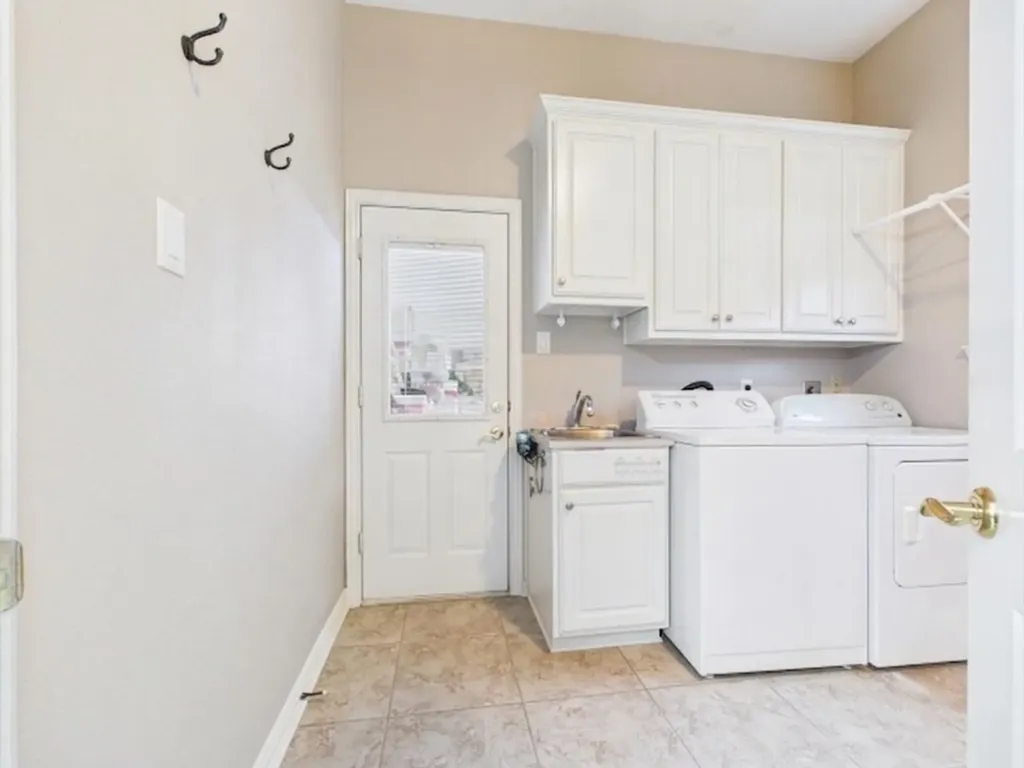 706 Park Place Drive Athens TX 75751