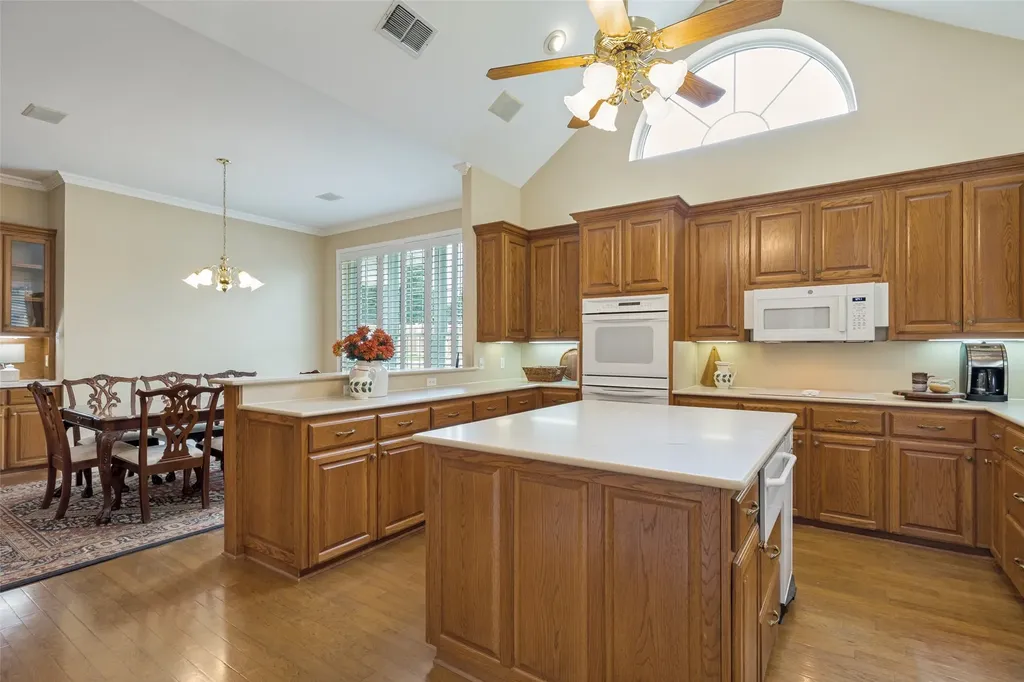 6404 Creekside Drive Greenville TX 75402