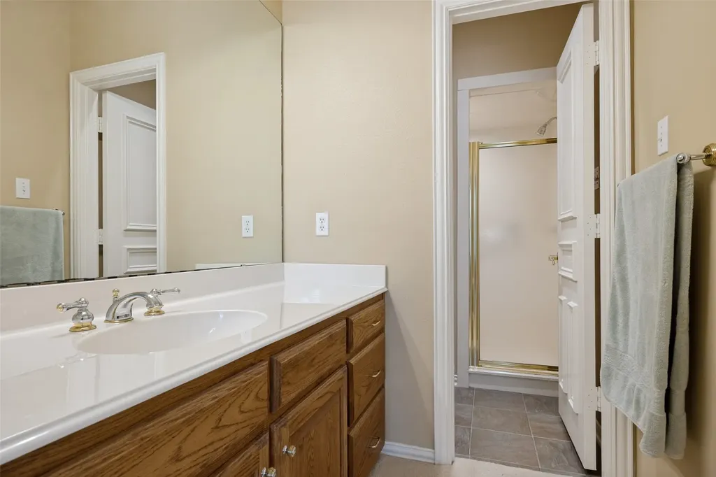 6404 Creekside Drive Greenville TX 75402