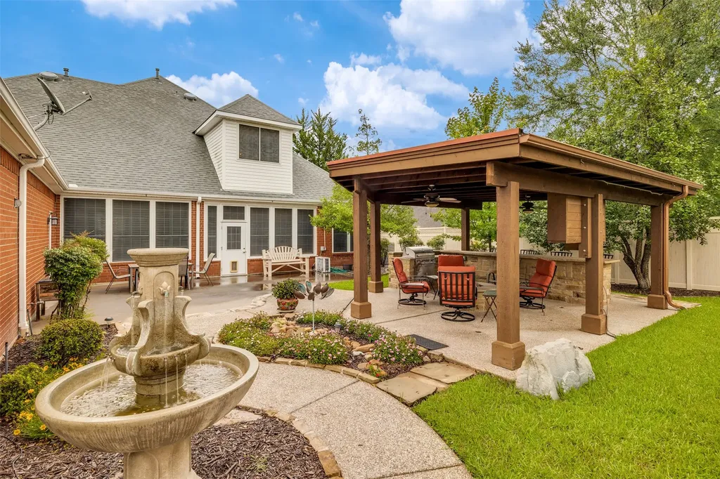 6404 Creekside Drive Greenville TX 75402