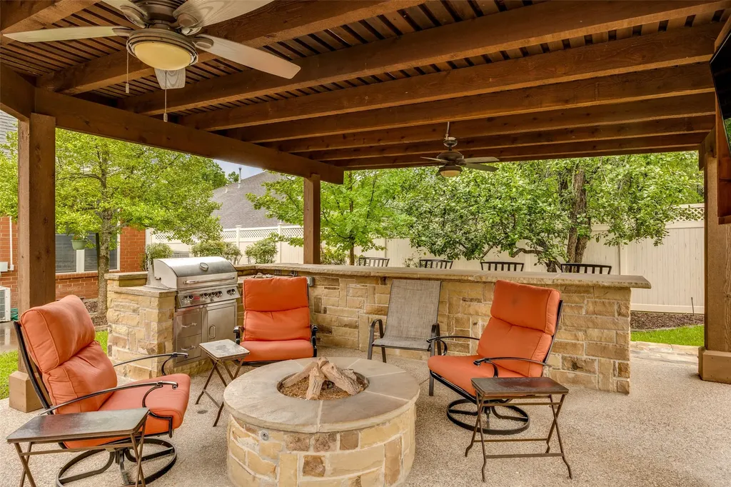 6404 Creekside Drive Greenville TX 75402