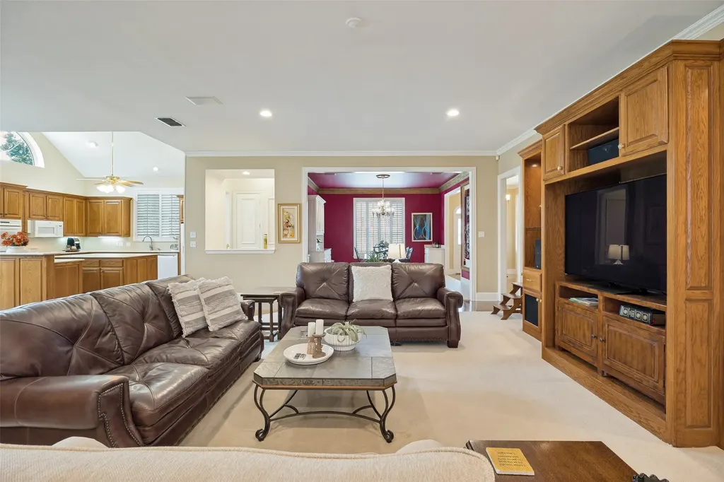 6404 Creekside Drive Greenville TX 75402