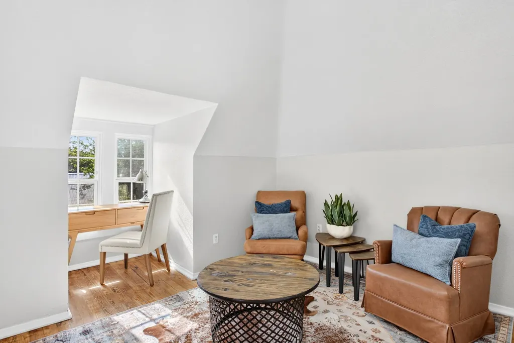 702 W Spring Street Weatherford TX 76086