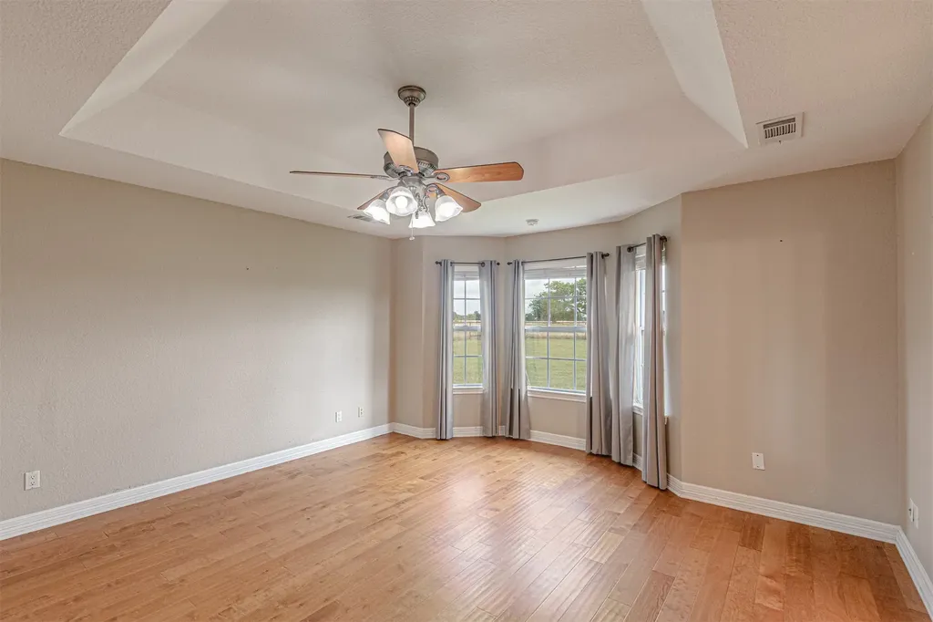 5538 County Road 3214 Lone Oak TX 75453