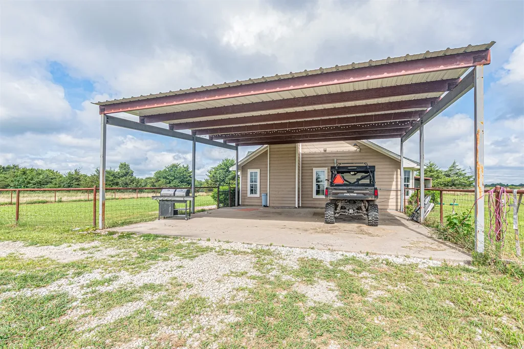 5538 County Road 3214 Lone Oak TX 75453
