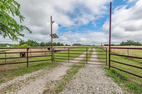 5538 County Road 3214 Lone Oak TX 75453