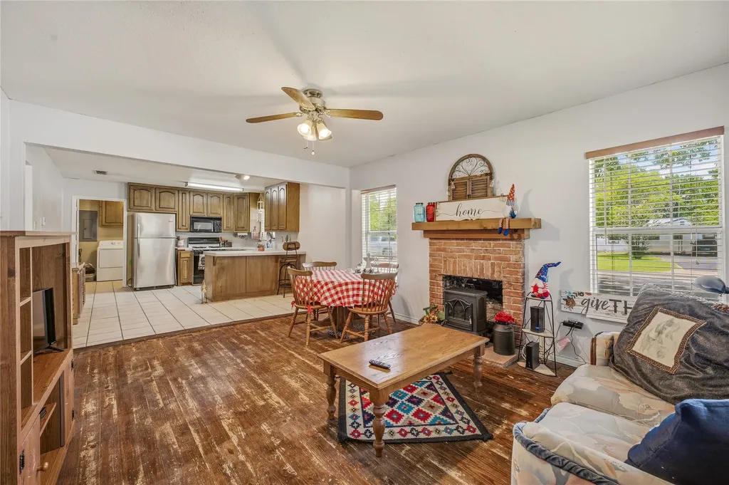 200 Austin Road Glen Rose TX 76043