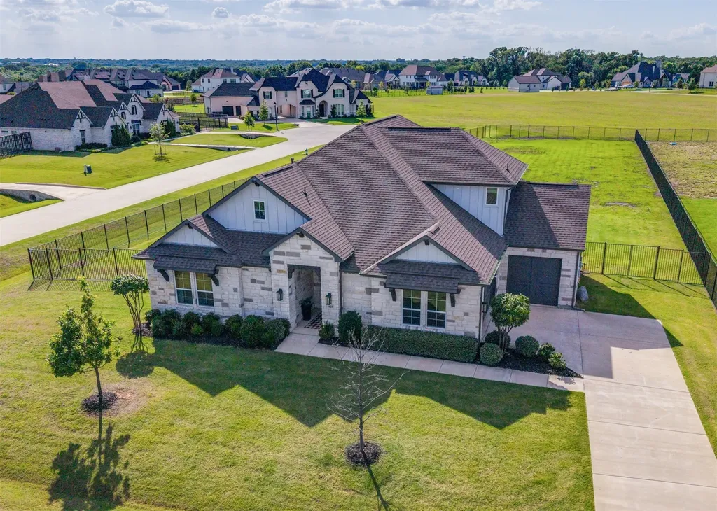 1025 Sugar Bars Drive Lucas TX 75002