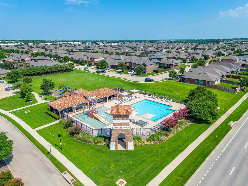 2101 Rosalinda Pass Fort Worth TX 76131