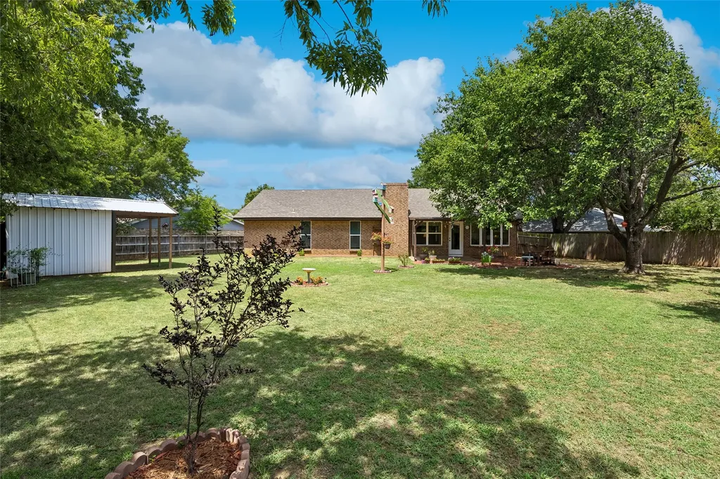 2206 Sexton Drive Arlington TX 76015
