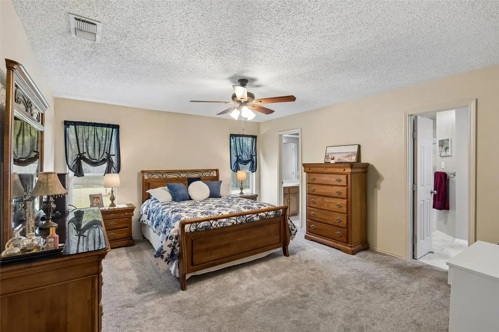 2206 Sexton Drive Arlington TX 76015