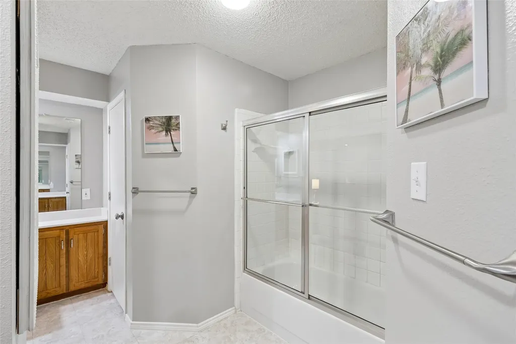 2206 Sexton Drive Arlington TX 76015