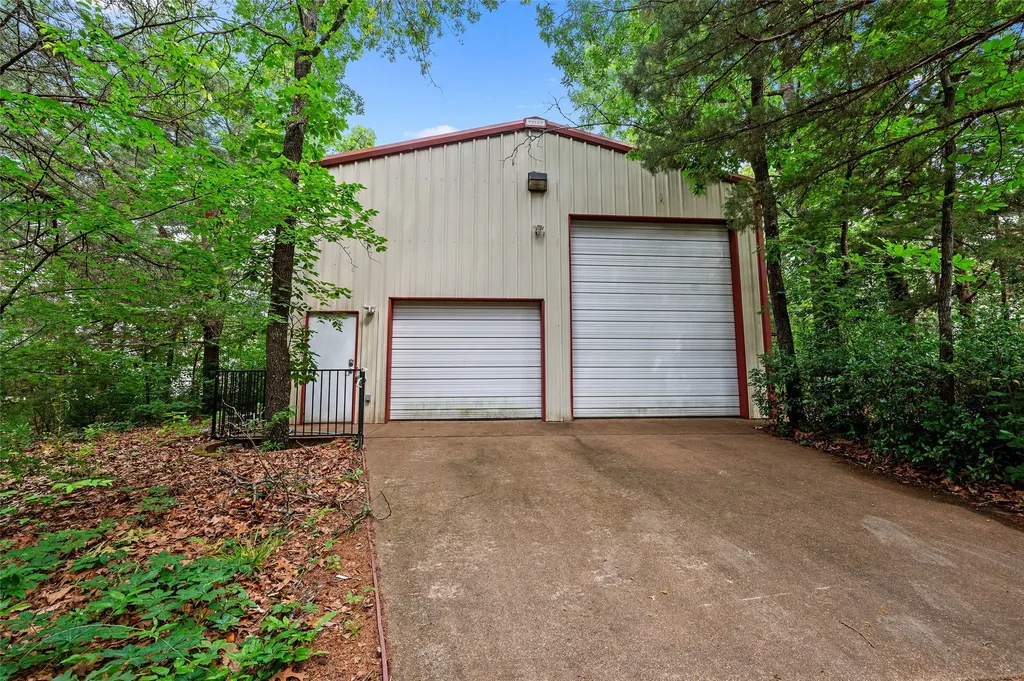 605 County Road 2310 Mineola TX 75773