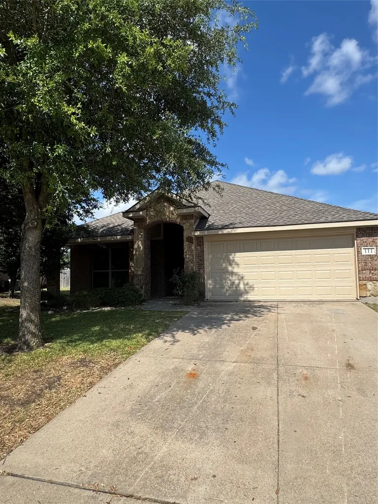 111 Valley Ranch Court Waxahachie TX 75165