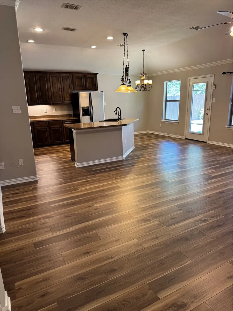 111 Valley Ranch Court Waxahachie TX 75165