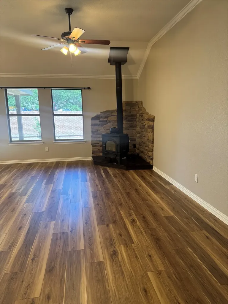 111 Valley Ranch Court Waxahachie TX 75165
