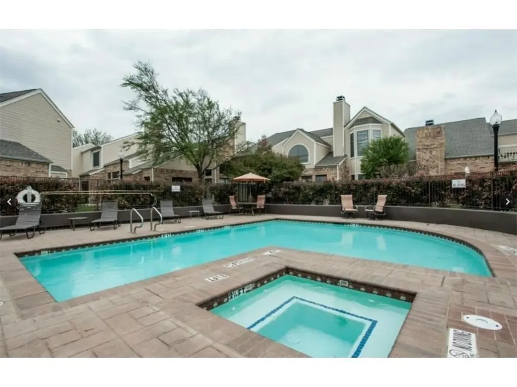 201 Cimarron Trail Irving TX 75063