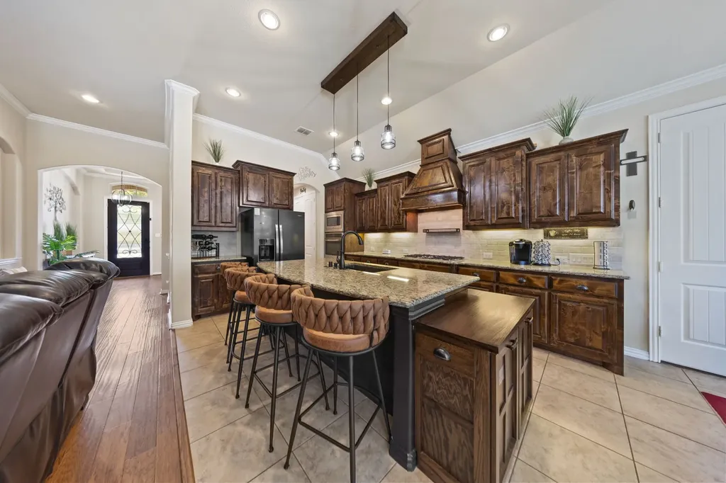 9902 Clubhouse Circle Rowlett TX 75089