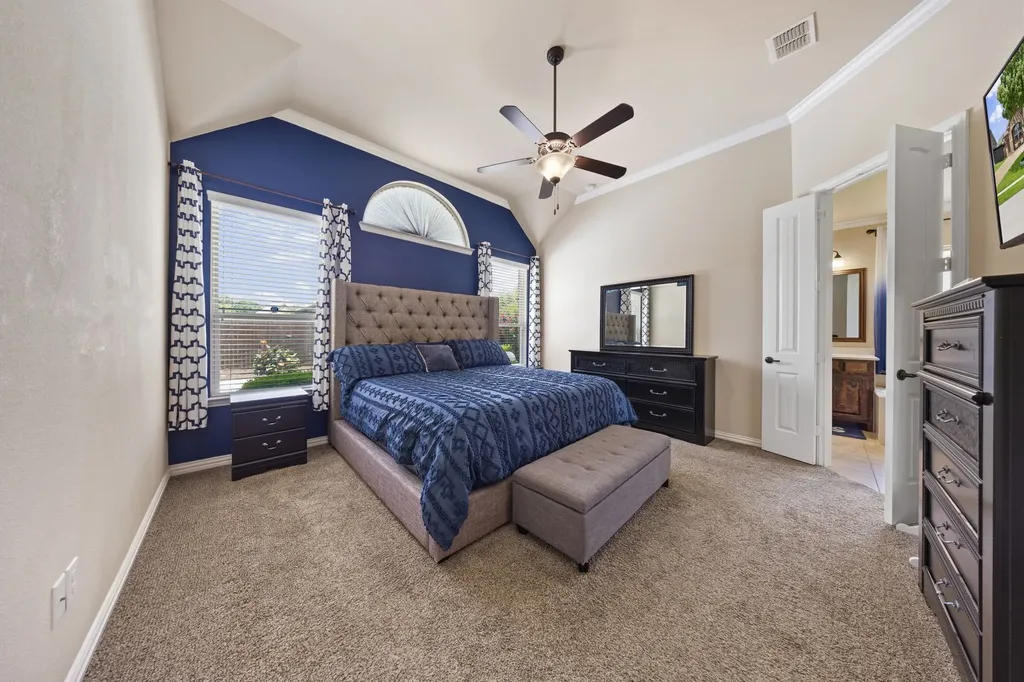 9902 Clubhouse Circle Rowlett TX 75089