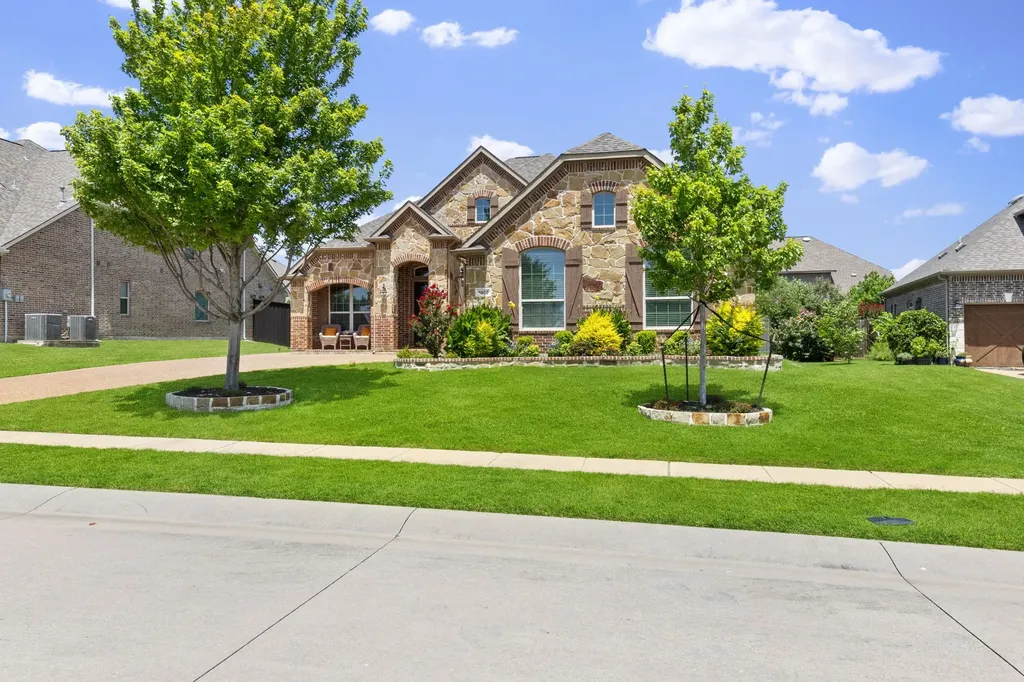 9902 Clubhouse Circle Rowlett TX 75089