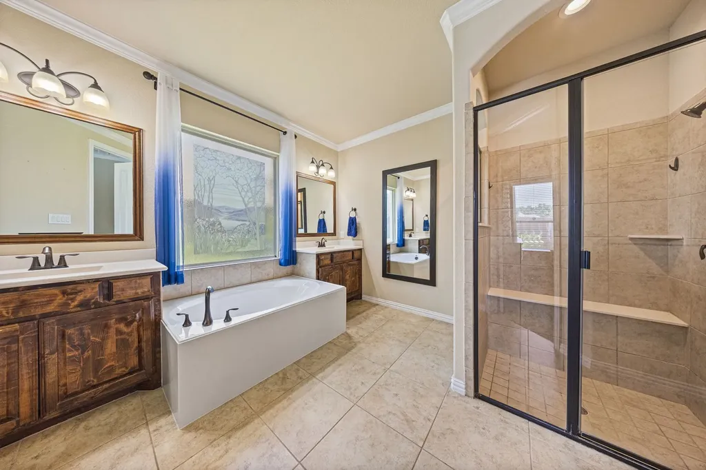 9902 Clubhouse Circle Rowlett TX 75089