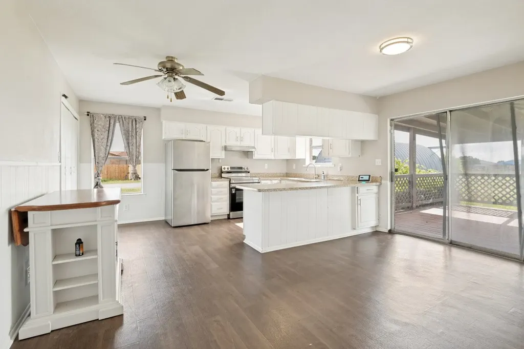 324 Cole Road Red Oak TX 75154