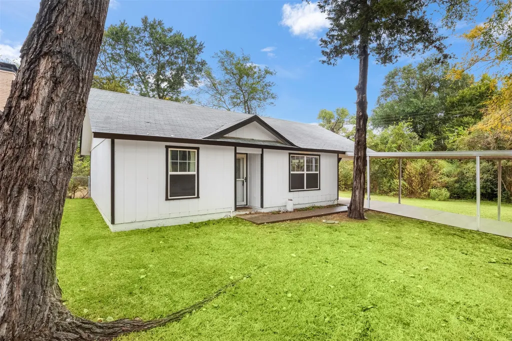 521 Hilltop Drive Tool TX 75143