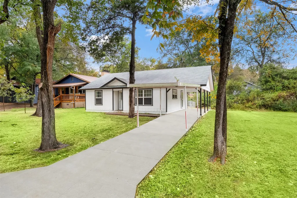 521 Hilltop Drive Tool TX 75143