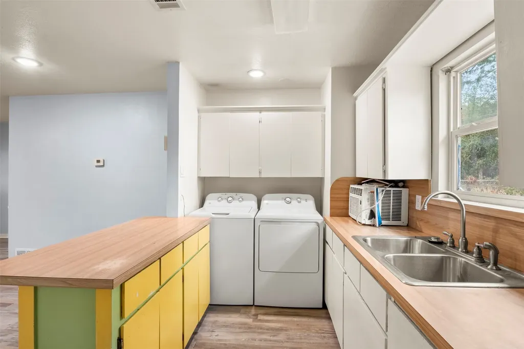 521 Hilltop Drive Tool TX 75143