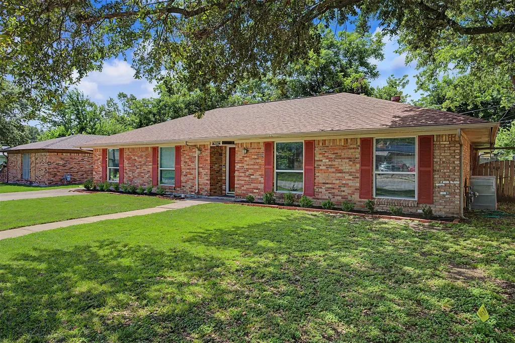 2009 Cliffside Drive Edgecliff Village TX 76134