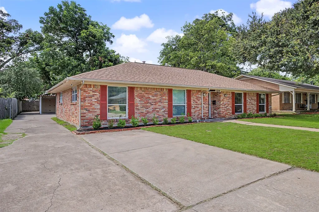 2009 Cliffside Drive Edgecliff Village TX 76134
