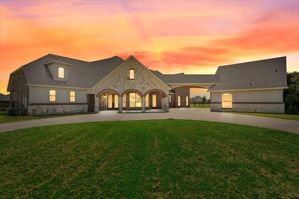 9770 County Road 483 Lavon TX 75166