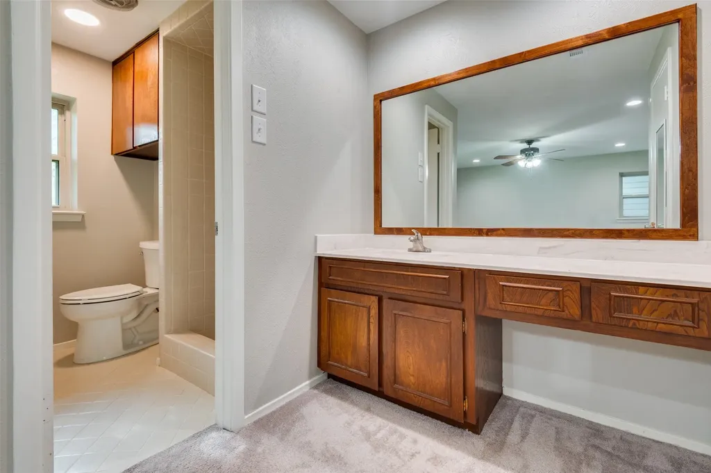 5500 Woodland Hills Drive Denton TX 76208