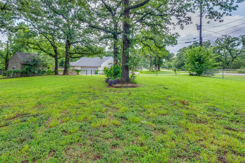 5500 Woodland Hills Drive Denton TX 76208
