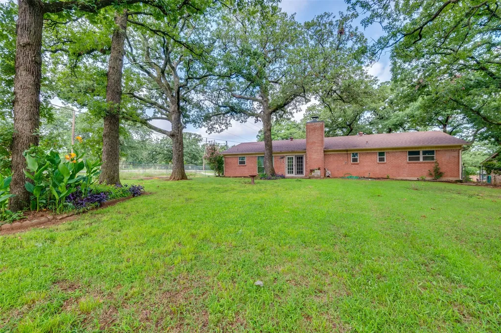 5500 Woodland Hills Drive Denton TX 76208