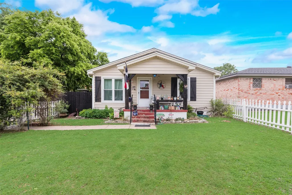 405 Pecan Street Forreston TX 76041