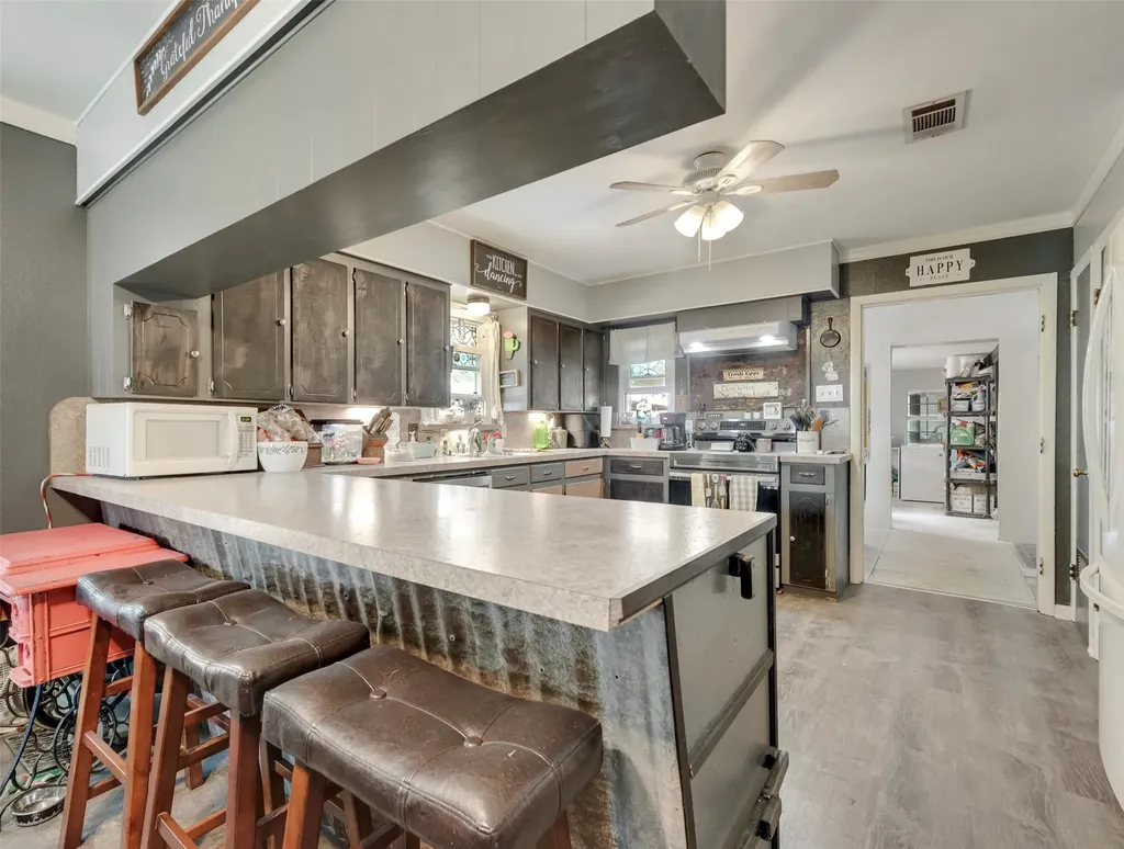 405 Pecan Street Forreston TX 76041