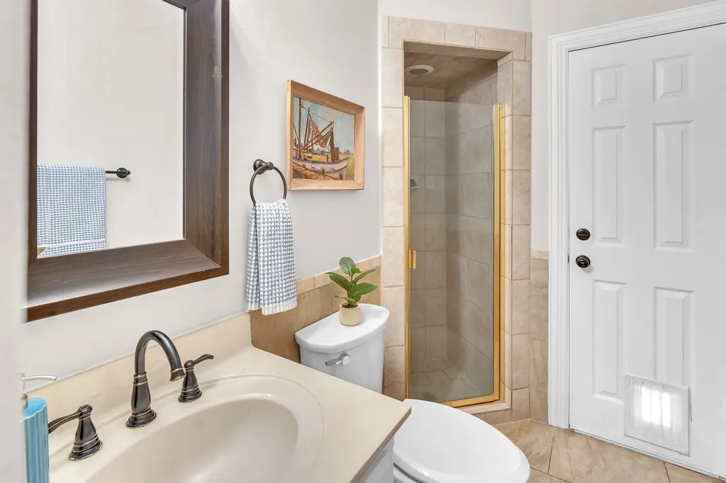 137 Oakwood Court Lakeside TX 76135