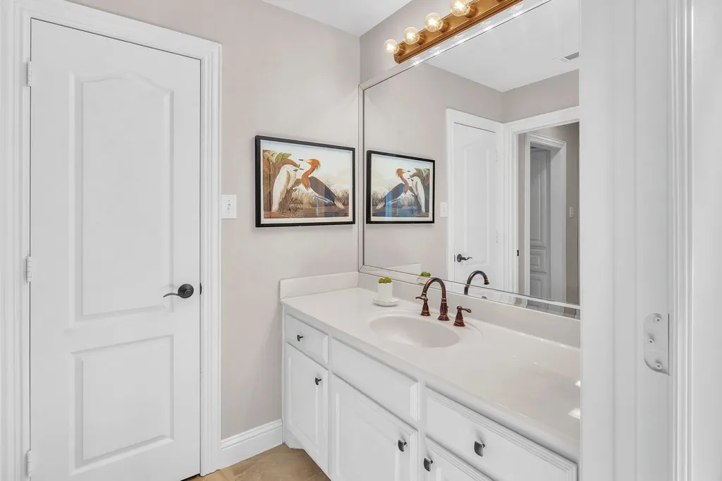 137 Oakwood Court Lakeside TX 76135