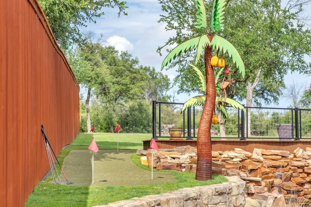 137 Oakwood Court Lakeside TX 76135