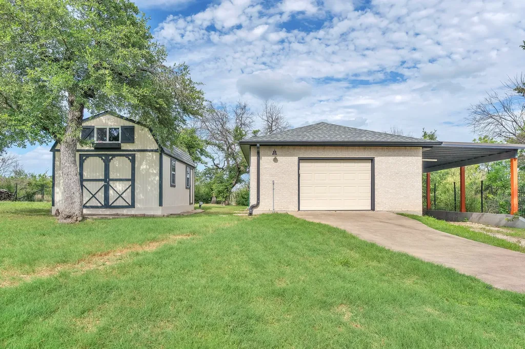 137 Oakwood Court Lakeside TX 76135