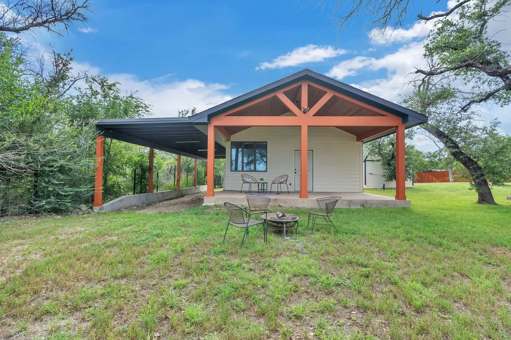 137 Oakwood Court Lakeside TX 76135