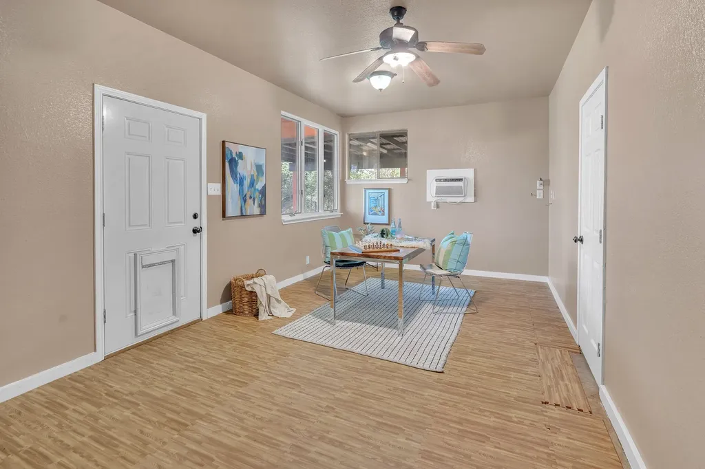 137 Oakwood Court Lakeside TX 76135