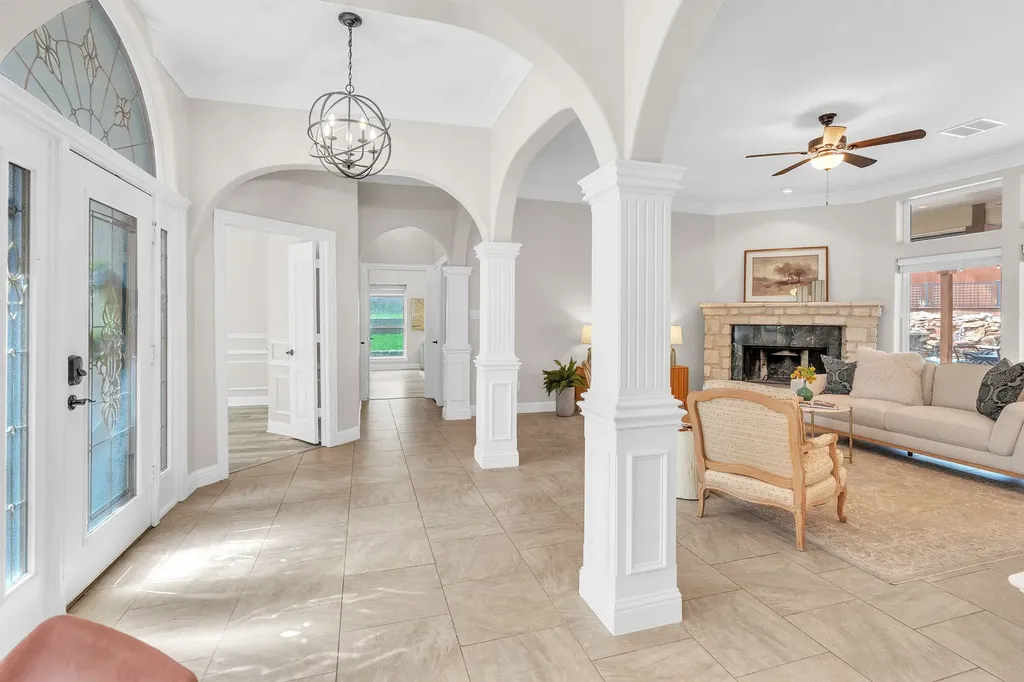 137 Oakwood Court Lakeside TX 76135