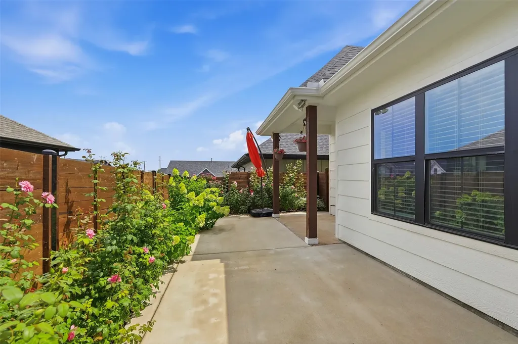 4919 Dry Creek Sherman TX 75092