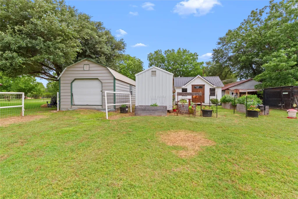 110 N Avenue D Wortham TX 76693