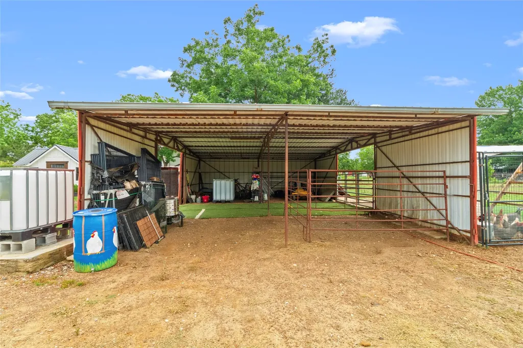 110 N Avenue D Wortham TX 76693